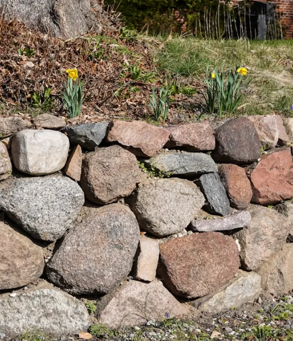 retaining wall slider